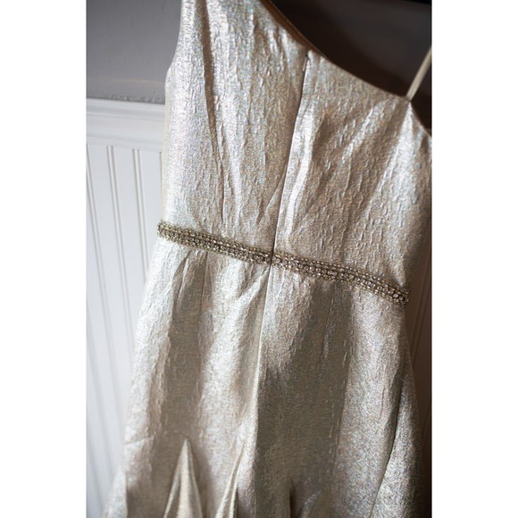 Mac Duggal One Shoulder Metallic Ruffled Evening Gown Dress 6 NEW - Picture 4 of 6